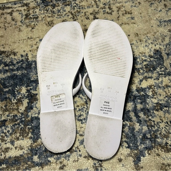 Steve Madden White Pike Jelly Strappy Slip-On Flip-Flops Size 7 - Picture 9 of 11
